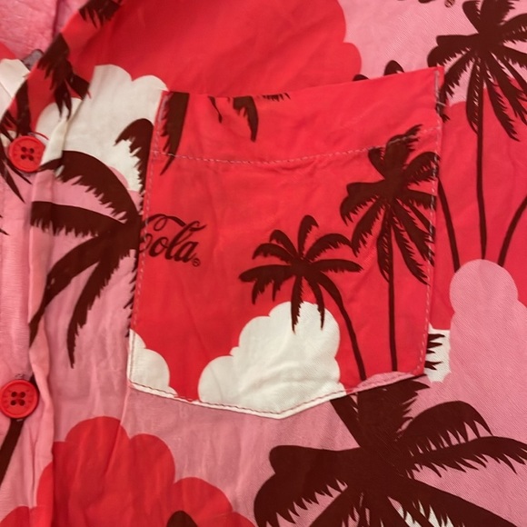 3 for $25! Coca Cola Button Down Hawaiian‎ Shirt Pink and Red Palm Trees Mens SM - Picture 3 of 7